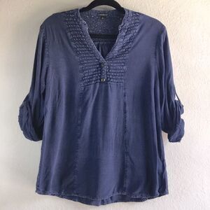 Navy blue eyelet lace back western style shirt 3/4 length roll up sleeves size L